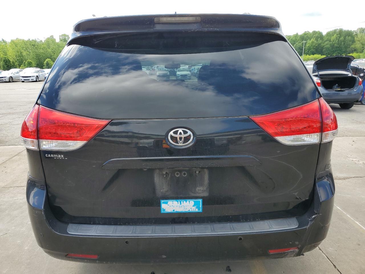 2011 Toyota Sienna Xle VIN: 5TDYK3DCXBS130631 Lot: 55741625