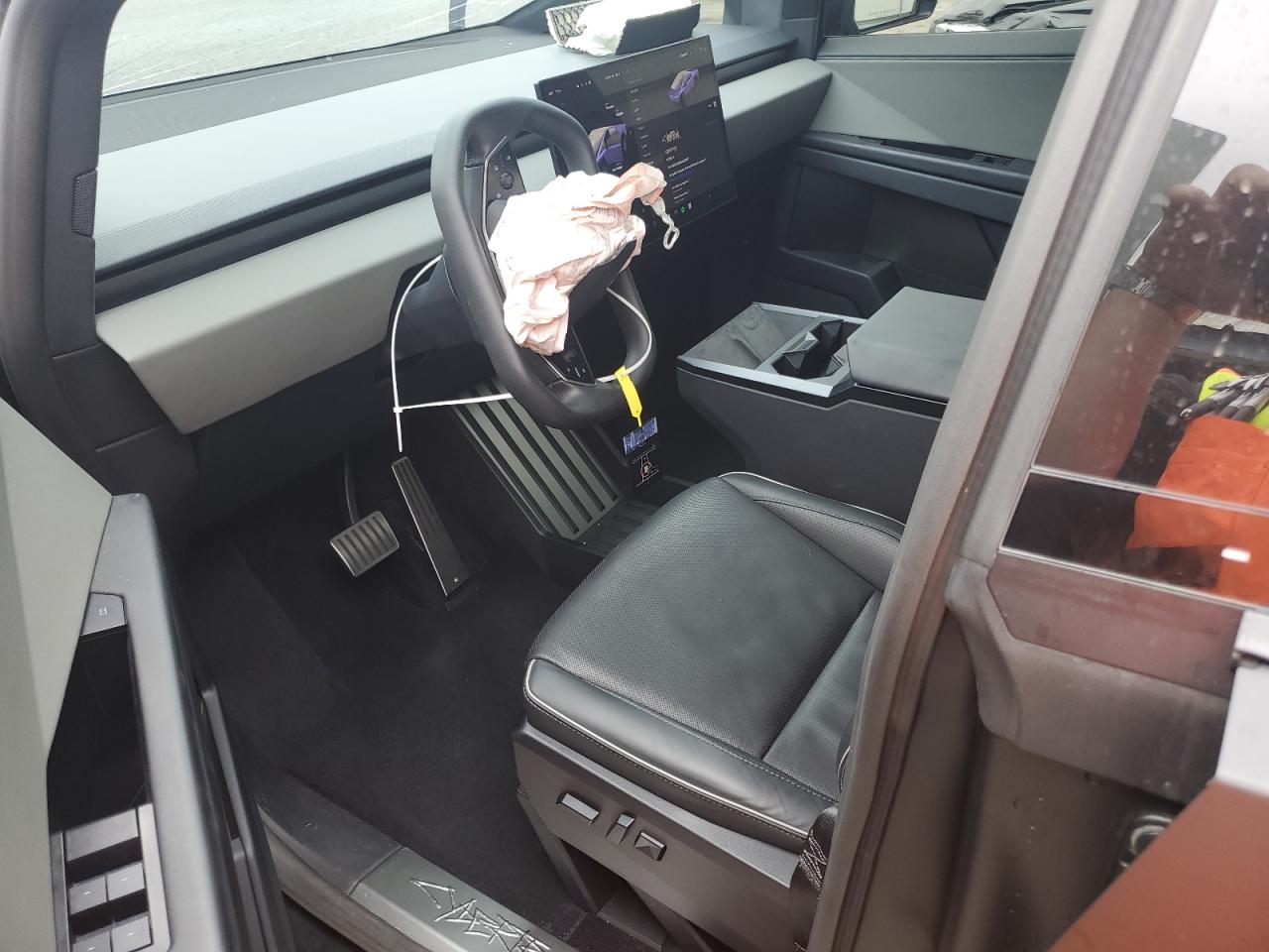 2024 Tesla Cybertruck VIN: 7G2CEHED6RA022067 Lot: 55996705