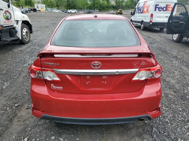  TOYOTA COROLLA 2013 Czerwony