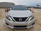 2017 Nissan Altima 2.5 продається в Taylor, TX - Rear End