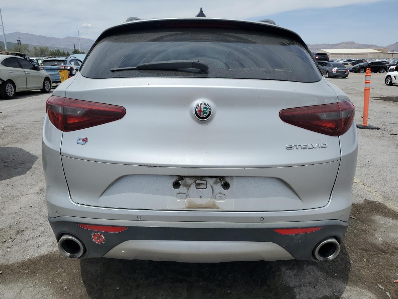 zasfakbn1j7b92055 ZASFAKBN1J7B92055 2018 Alfa Romeo Stelvio Ti