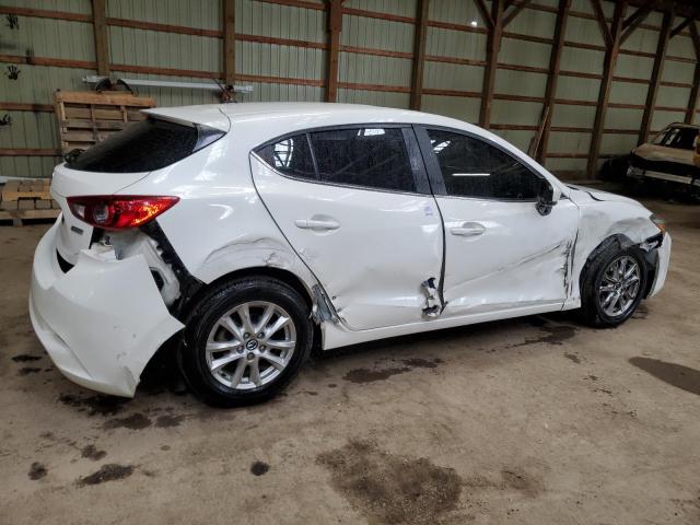  MAZDA 3 2017 White