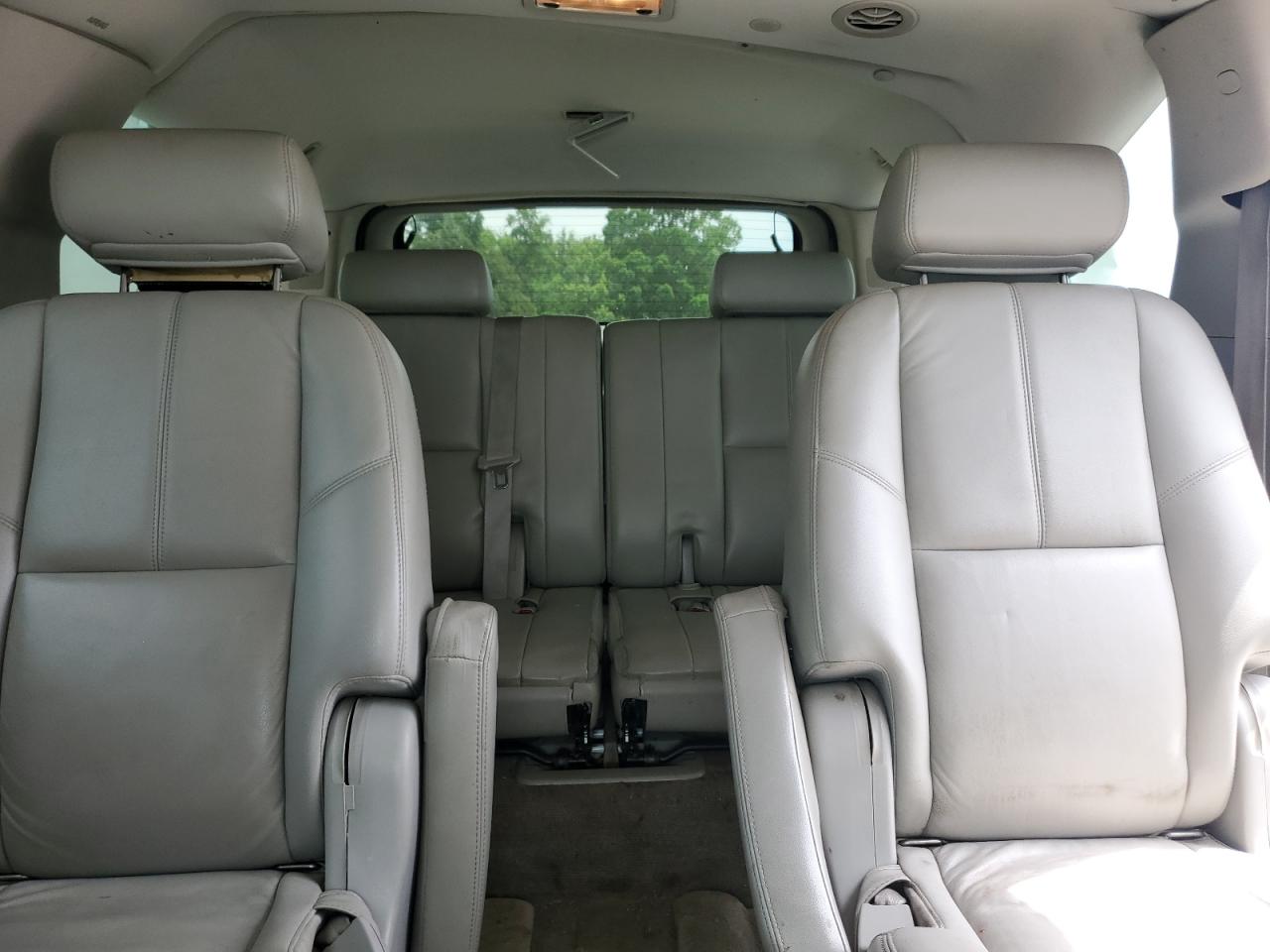 2009 Chevrolet Suburban K1500 Lt VIN: 1GNFK26319R251823 Lot: 57754115