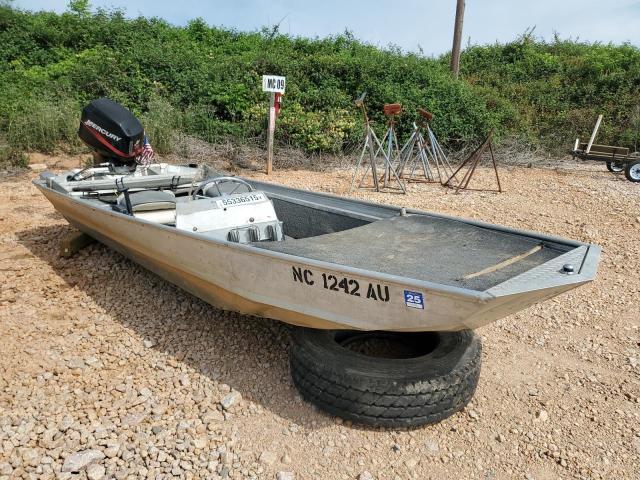 1981 Bass Tracker