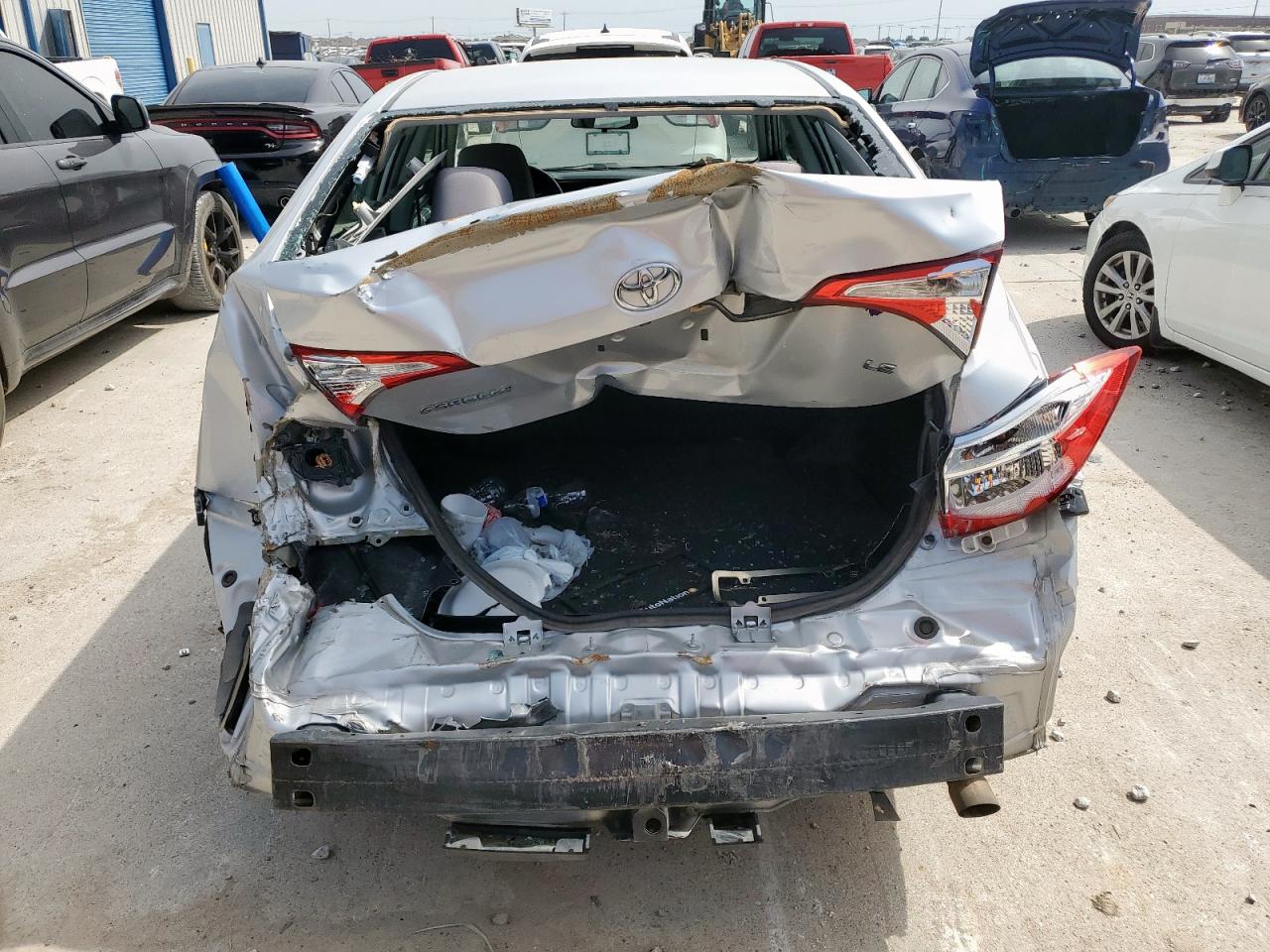 2015 Toyota Corolla L VIN: 5YFBURHE8FP232099 Lot: 56859135