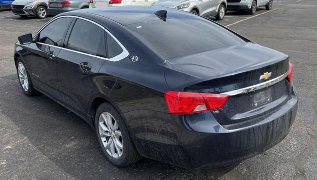 Sedans CHEVROLET IMPALA 2017 Granatowy