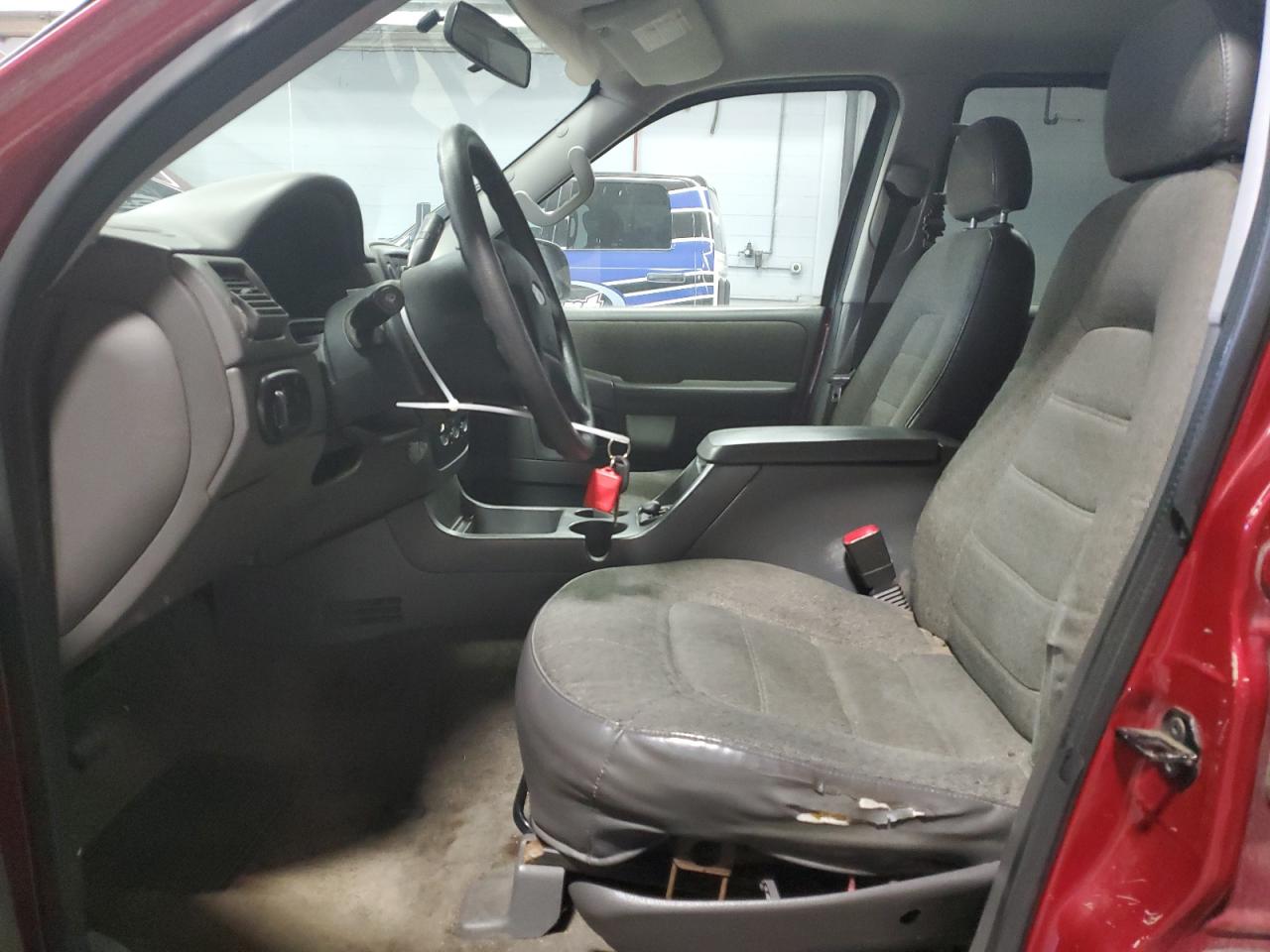 2004 Ford Explorer Xls VIN: 1FMZU62K44ZA21704 Lot: 58427425