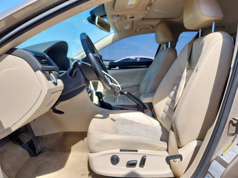  VOLKSWAGEN PASSAT 2015 tan