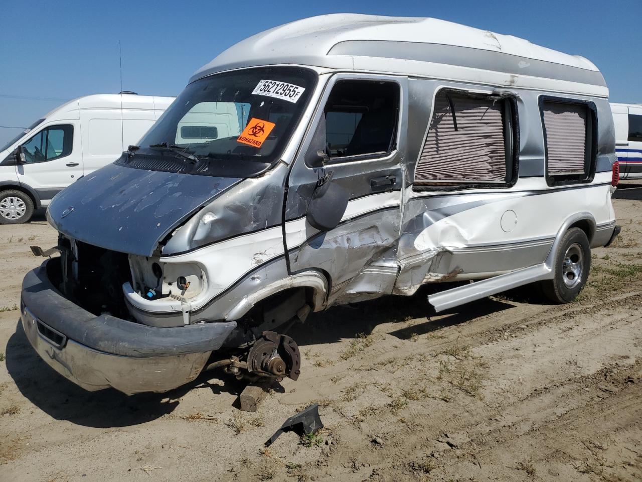 2B6HB11Z5XK530283 DODGE B SERIES Photo 1