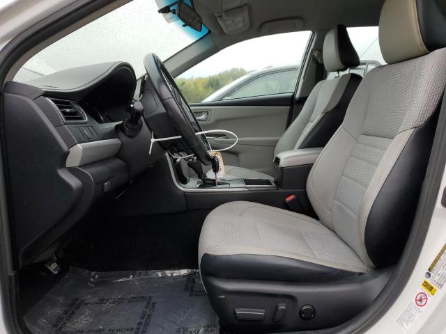  TOYOTA CAMRY 2017 Белый