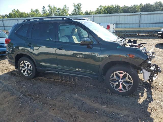  SUBARU FORESTER 2024 Zielony