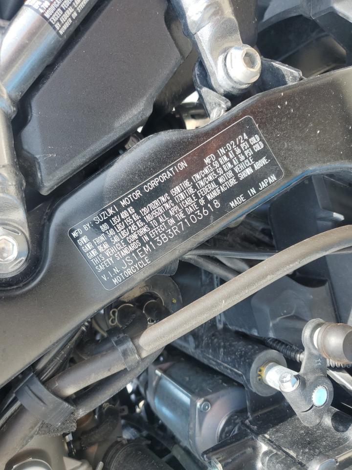 2024 Suzuki Gsx800 F VIN: JS1EM13B3R7103618 Lot: 56392005