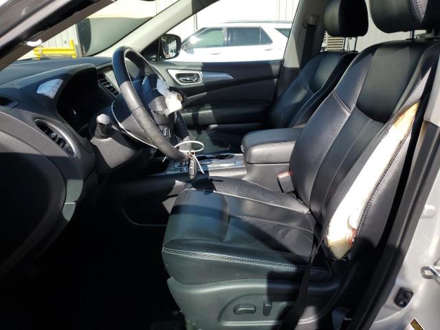 NISSAN PATHFINDER 2017 Srebrny