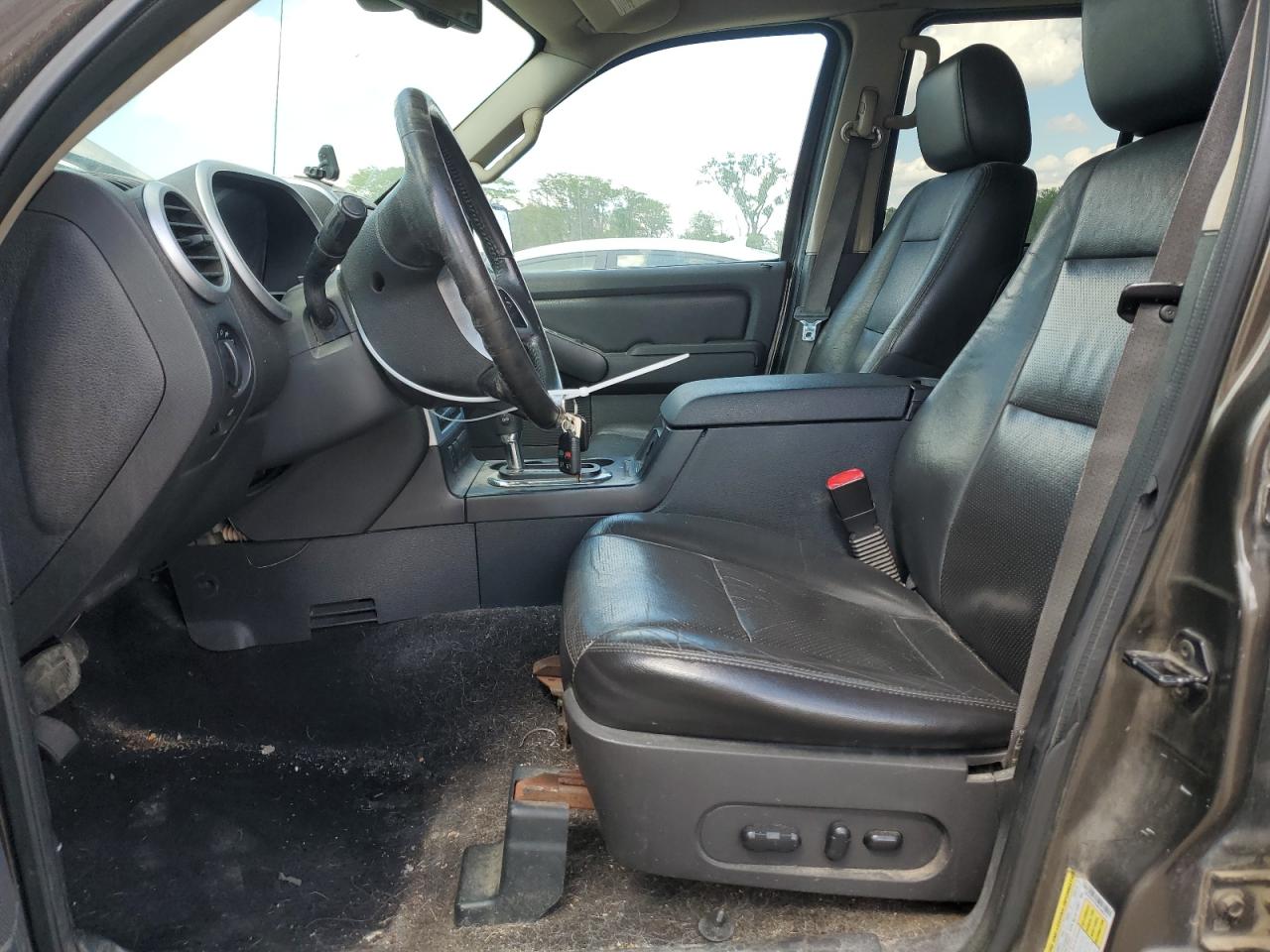 2008 Mercury Mountaineer Luxury VIN: 4M2EU47E58UJ08213 Lot: 56718795