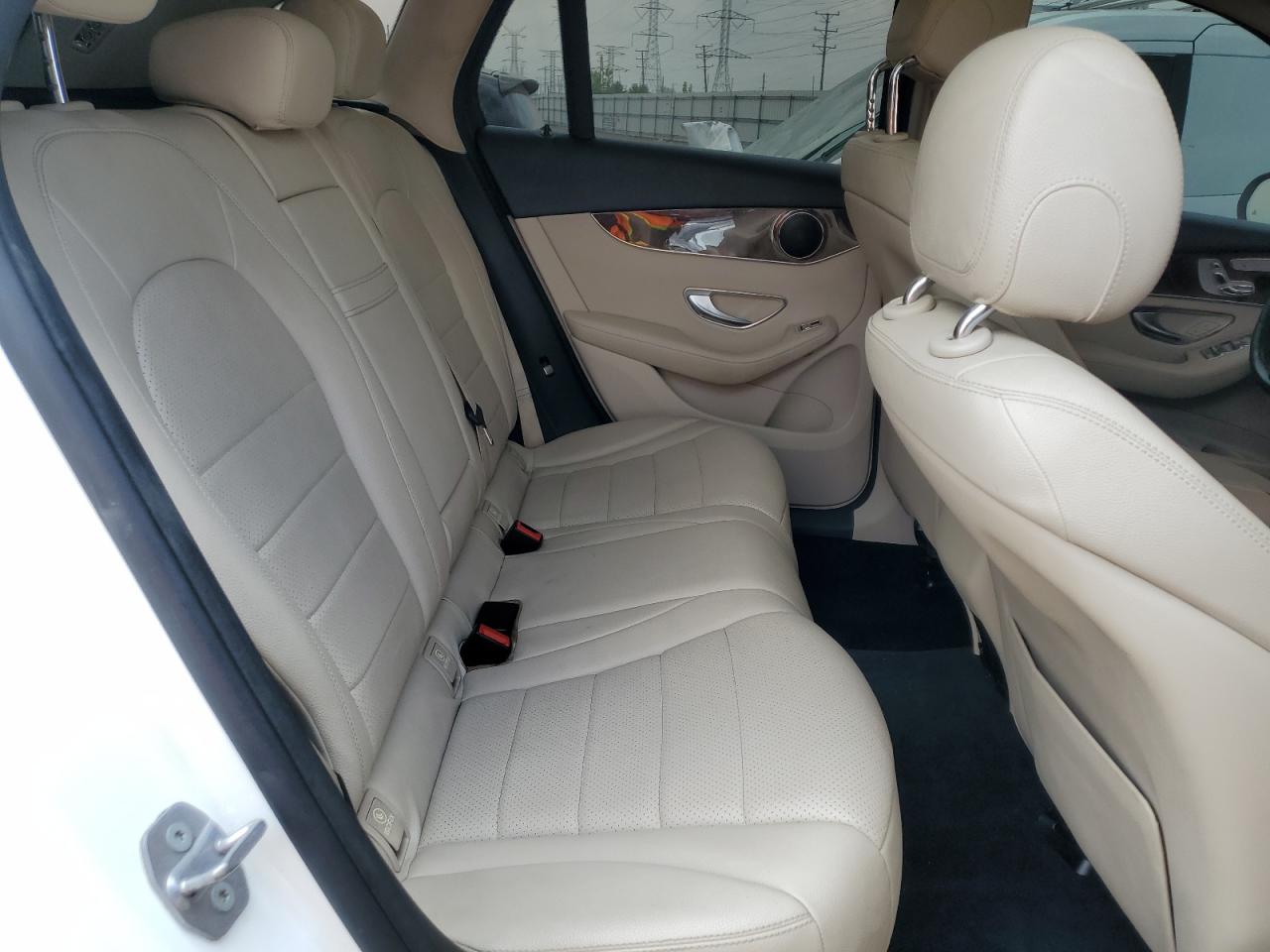 2017 Mercedes-Benz Glc 300 VIN: WDC0G4JB2HF176425 Lot: 56832095