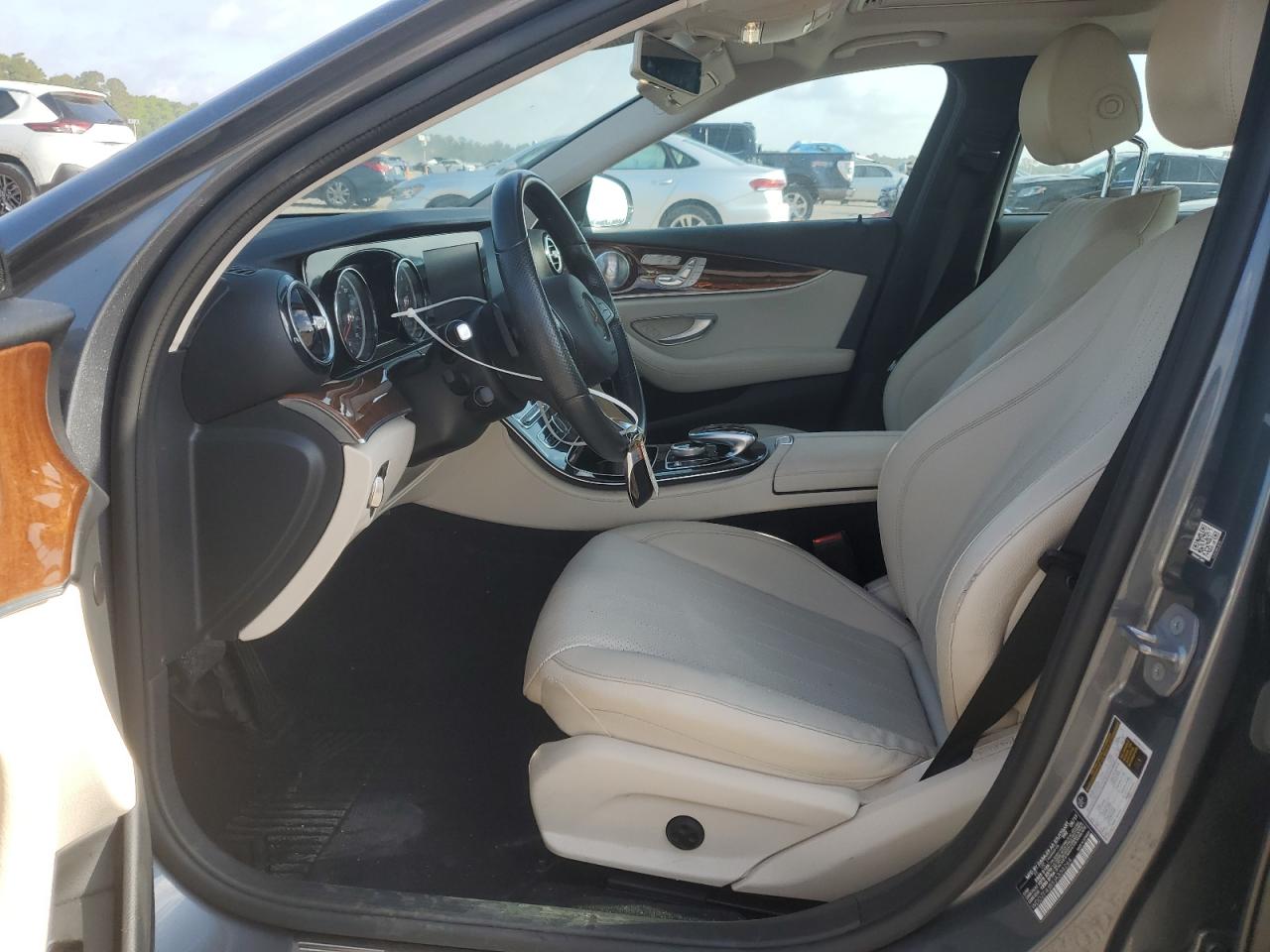 2018 Mercedes-Benz E 300 VIN: WDDZF4JB5JA334264 Lot: 56000385