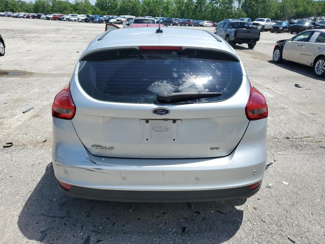 2018 Ford Focus Sel VIN: 1FADP3M21JL307788 Lot: 57220455
