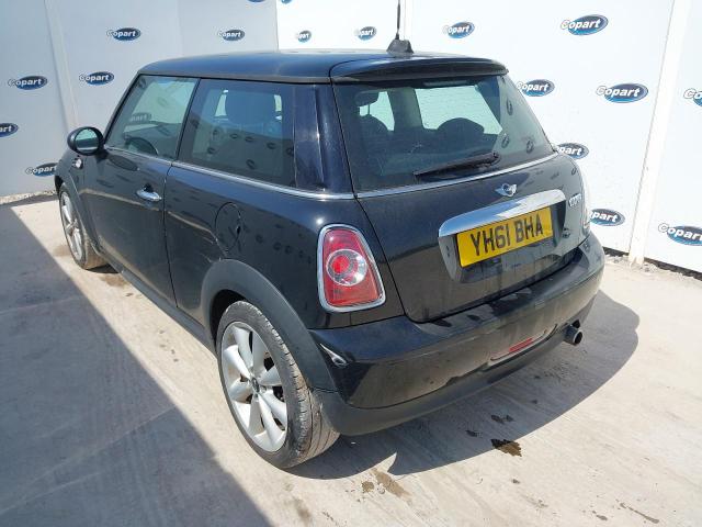 2011 MINI COOPER AUT