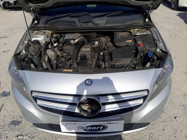 2014 MERCEDES BENZ A180 BLUEE
