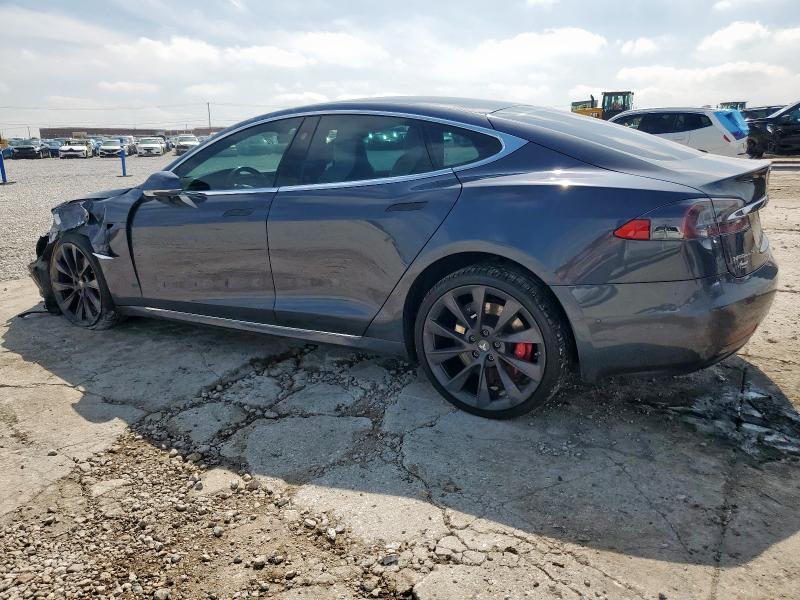  TESLA MODEL S 2017 Серый