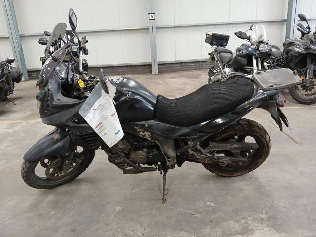 2011 SUZUKI DL 650 AL2 for sale at Copart NEWBURY