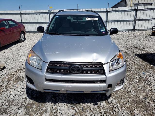  TOYOTA RAV4 2012 Серебристый
