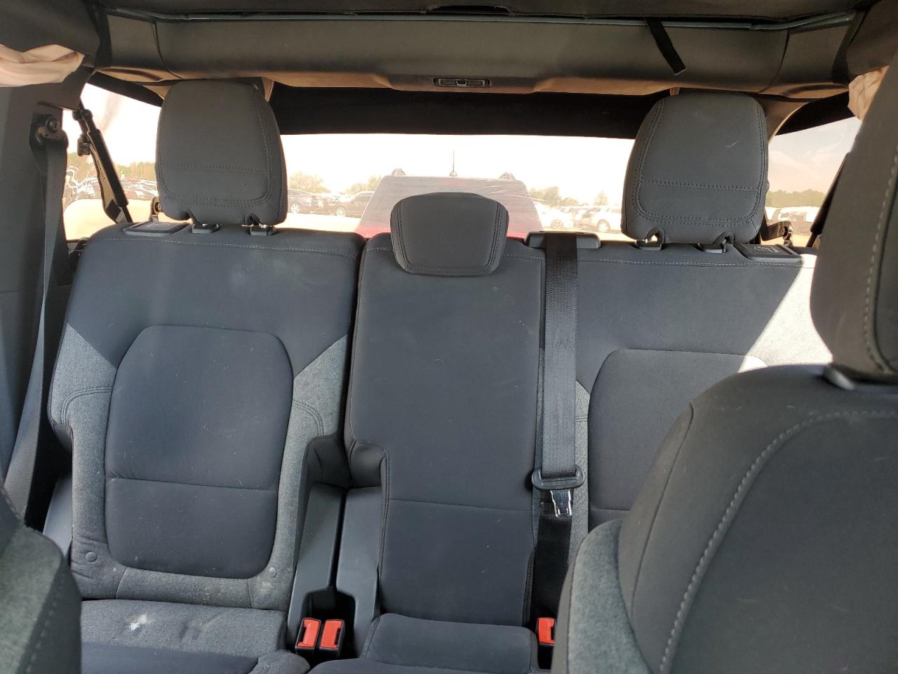 2021 Ford Bronco Base VIN: 1FMDE5BH4MLA84116 Lot: 57151535