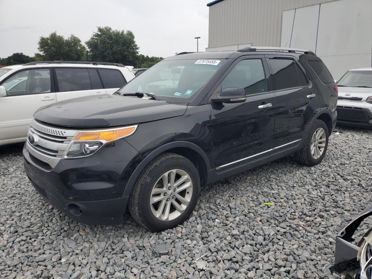 2012 Ford Explorer Xlt for Sale in Apopka, FL - Minor Dent/Scratches