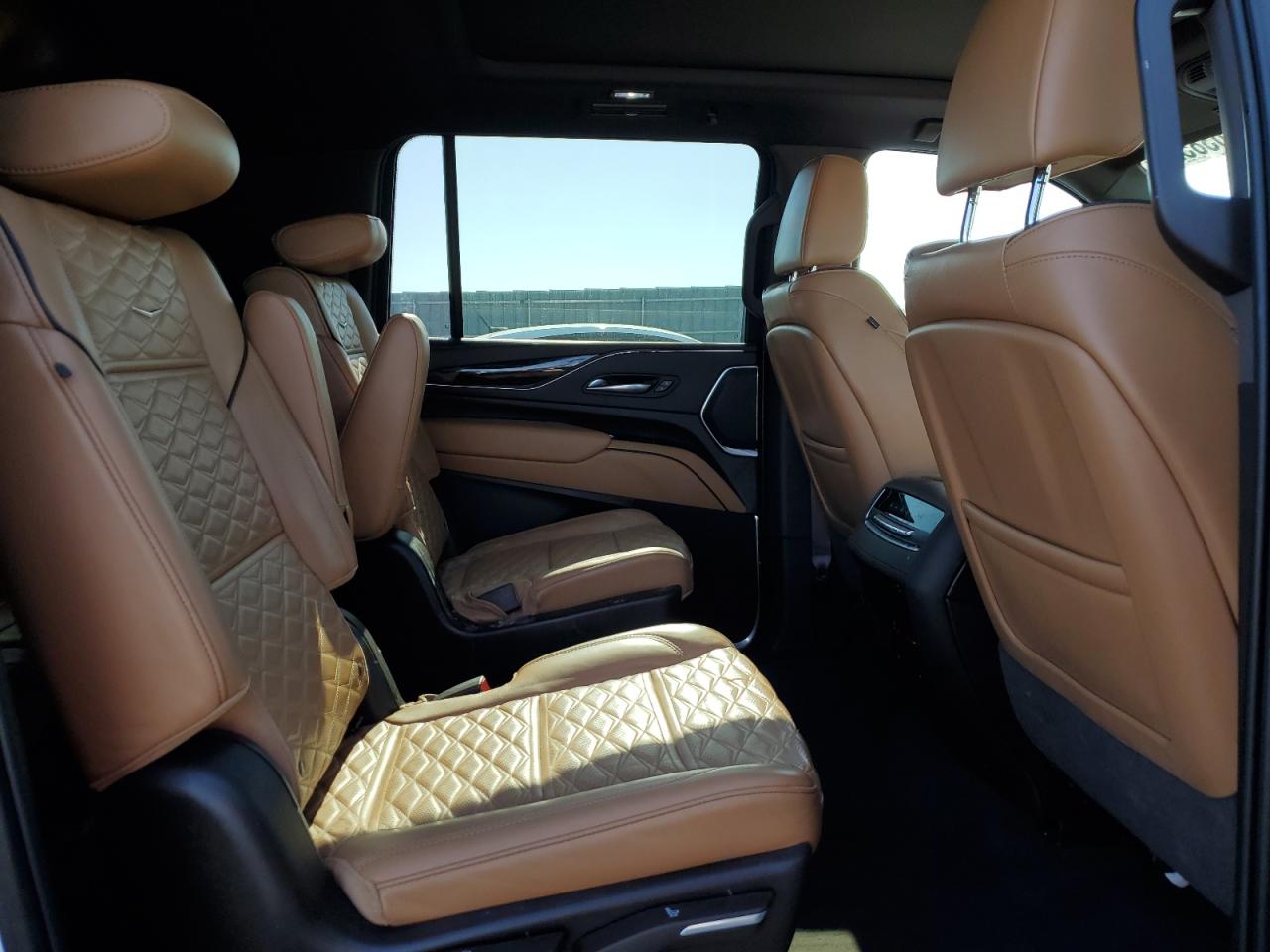2022 Cadillac Escalade Esv Premium Luxury VIN: 1GYS4KKL9NR360655 Lot: 57038525