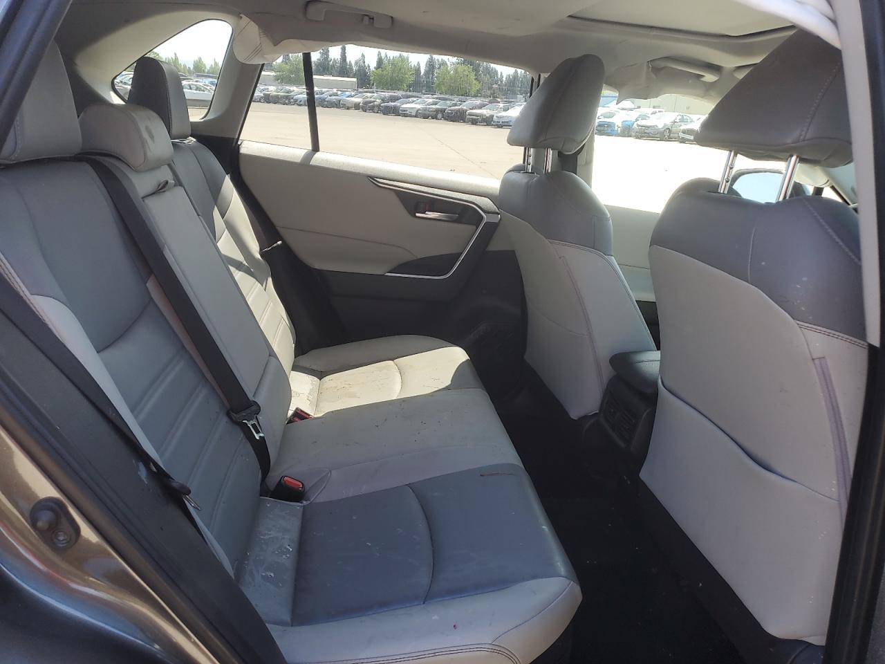 2022 Toyota Rav4 Xle Premium VIN: JTMB6RFV6ND522968 Lot: 55462695