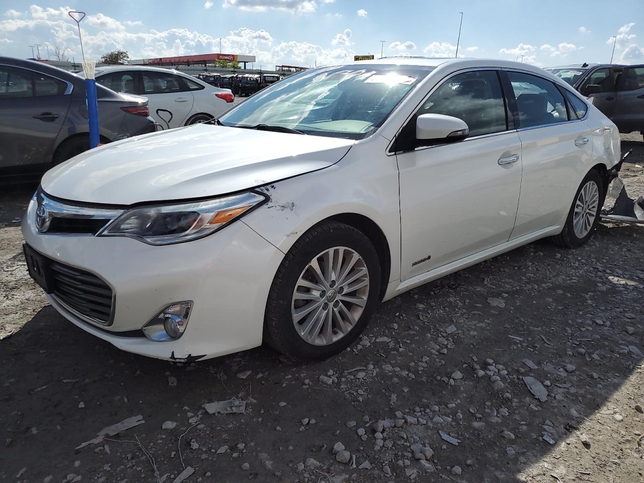 2014 Toyota Avalon Hybrid на продаже в Cahokia Heights, IL - Rear End