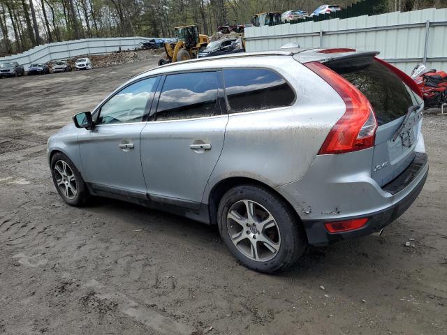  VOLVO XC60 2013 Серебристый