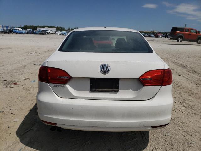 Sedans VOLKSWAGEN JETTA 2014 Biały
