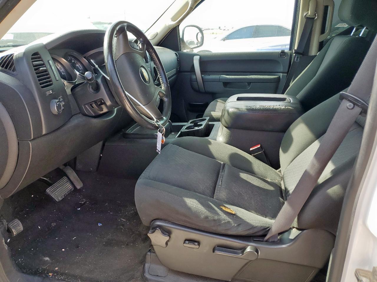 2011 Chevrolet Silverado C1500 Lt VIN: 3GCPCSE03BG380993 Lot: 56513945