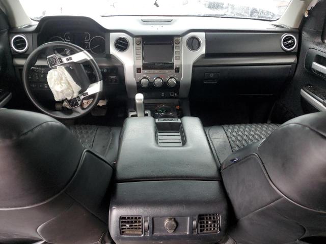  TOYOTA TUNDRA 2018 Сріблястий