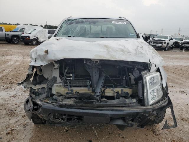  NISSAN TITAN 2020 Srebrny