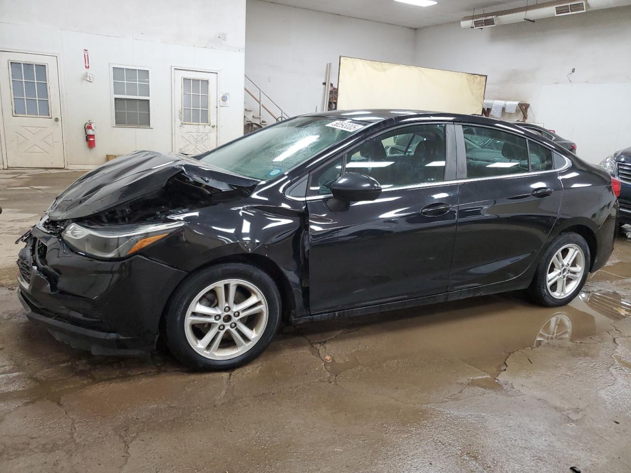 2017 Chevrolet Cruze Lt na sprzedaż w Davison, MI - Front End