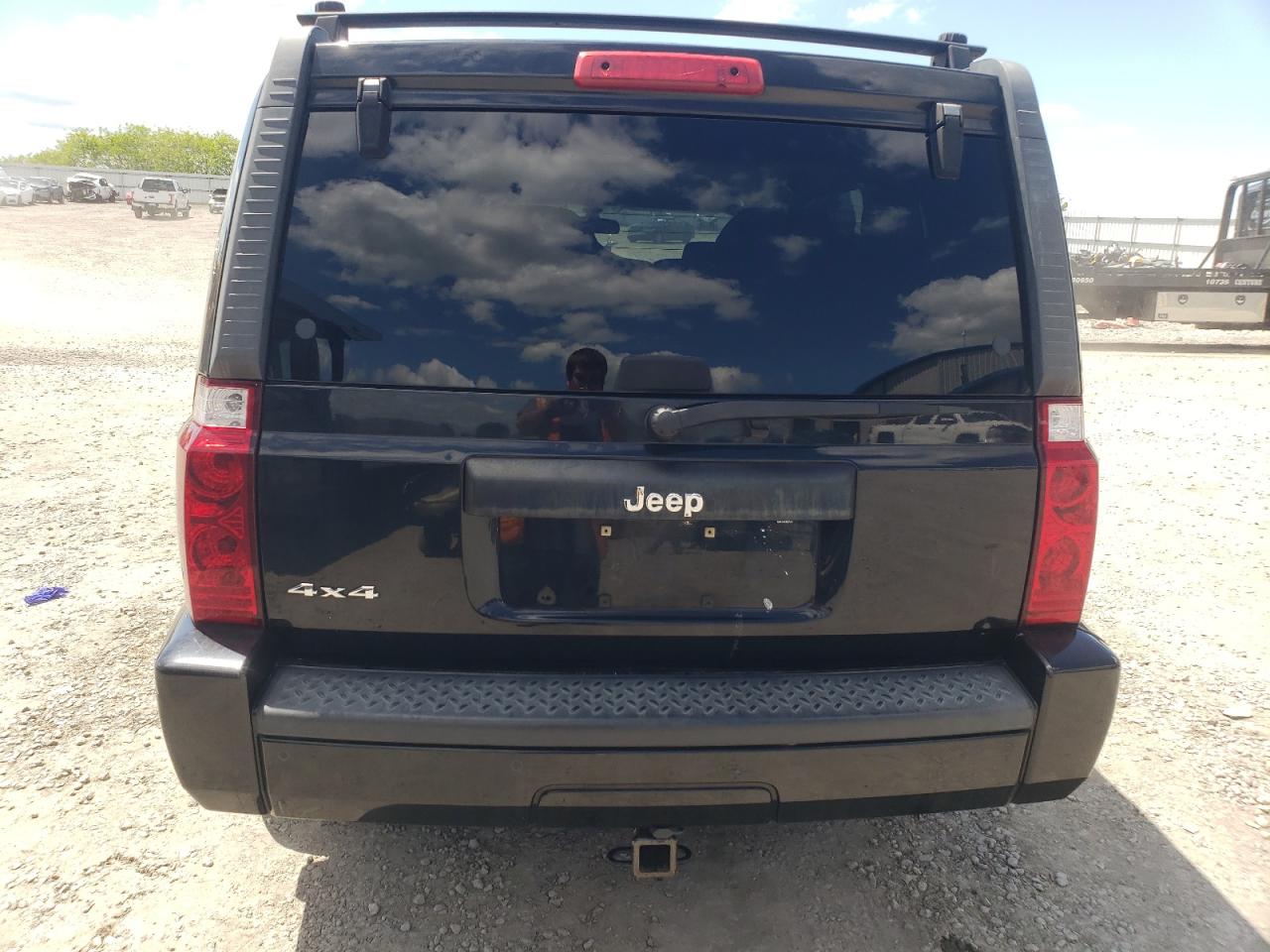 2008 Jeep Commander Sport VIN: 1J8HG48K38C180234 Lot: 55959325