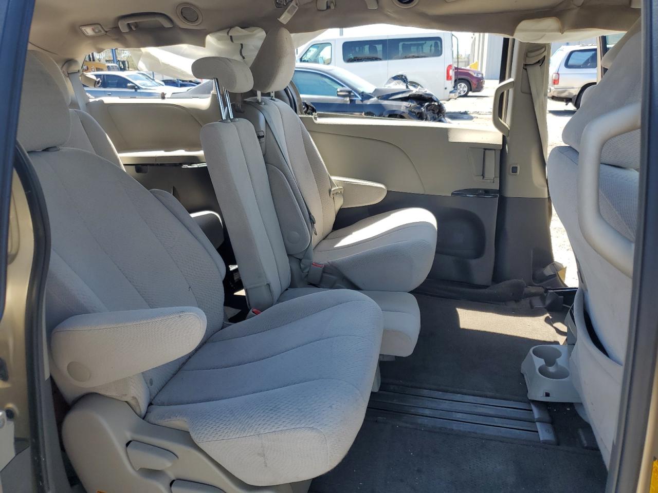 2012 Toyota Sienna Le VIN: 5TDKK3DC1CS243620 Lot: 56603945
