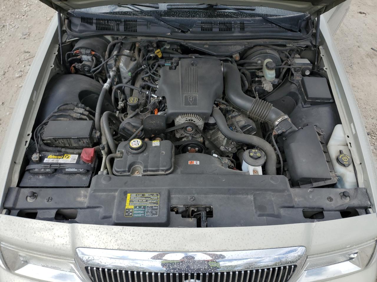 2004 Mercury Grand Marquis Gs VIN: 2MEFM74W94X601693 Lot: 56303935