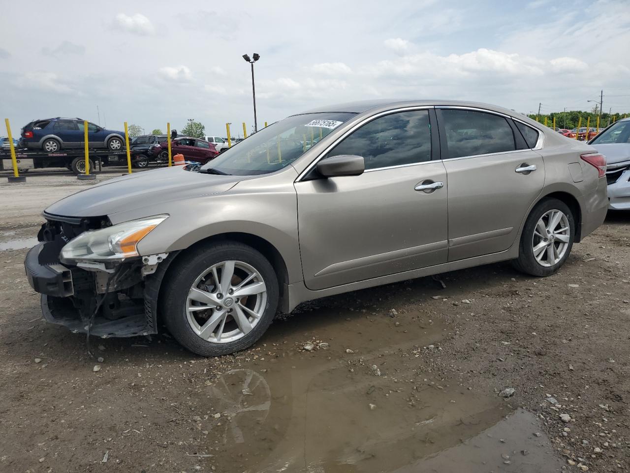 2013 Nissan Altima 2.5 na sprzedaż w Indianapolis, IN - Front End