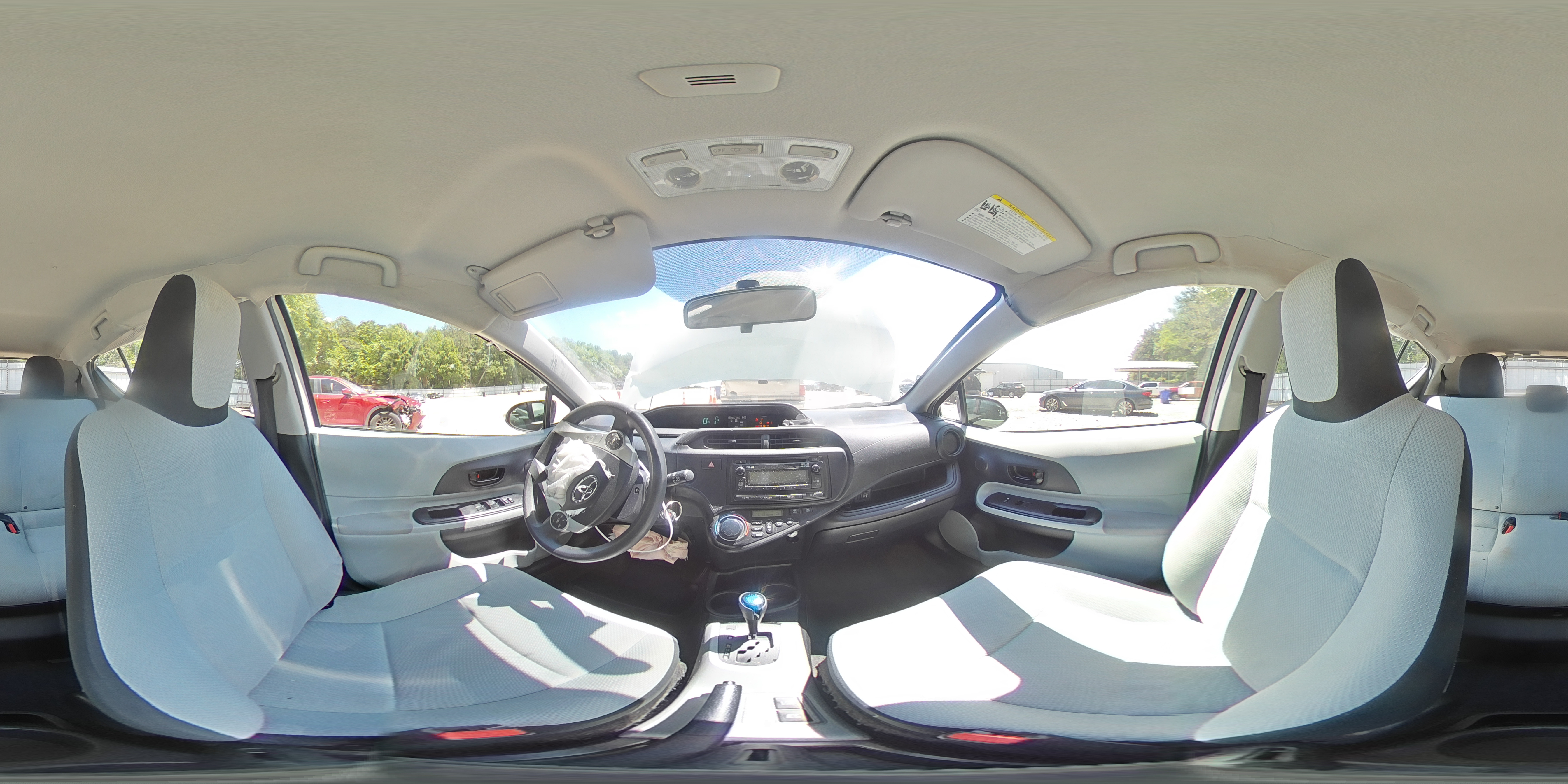 2013 Toyota Prius C VIN: JTDKDTB33D1536947 Lot: 55996555