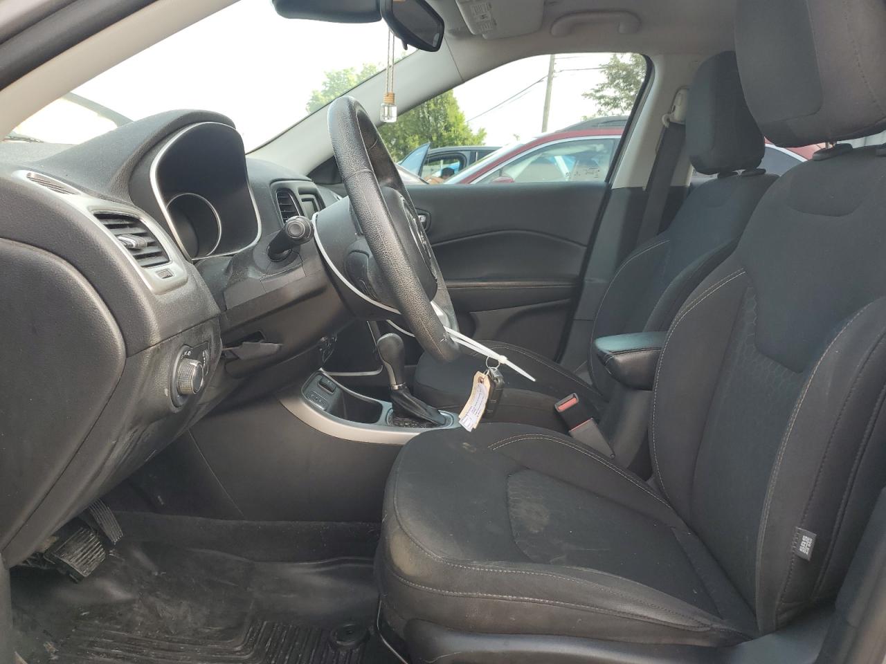 2018 Jeep Compass Sport VIN: 3C4NJCAB5JT272312 Lot: 56700395