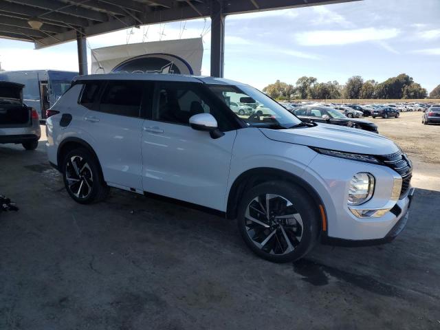  MITSUBISHI OUTLANDER 2022 Biały