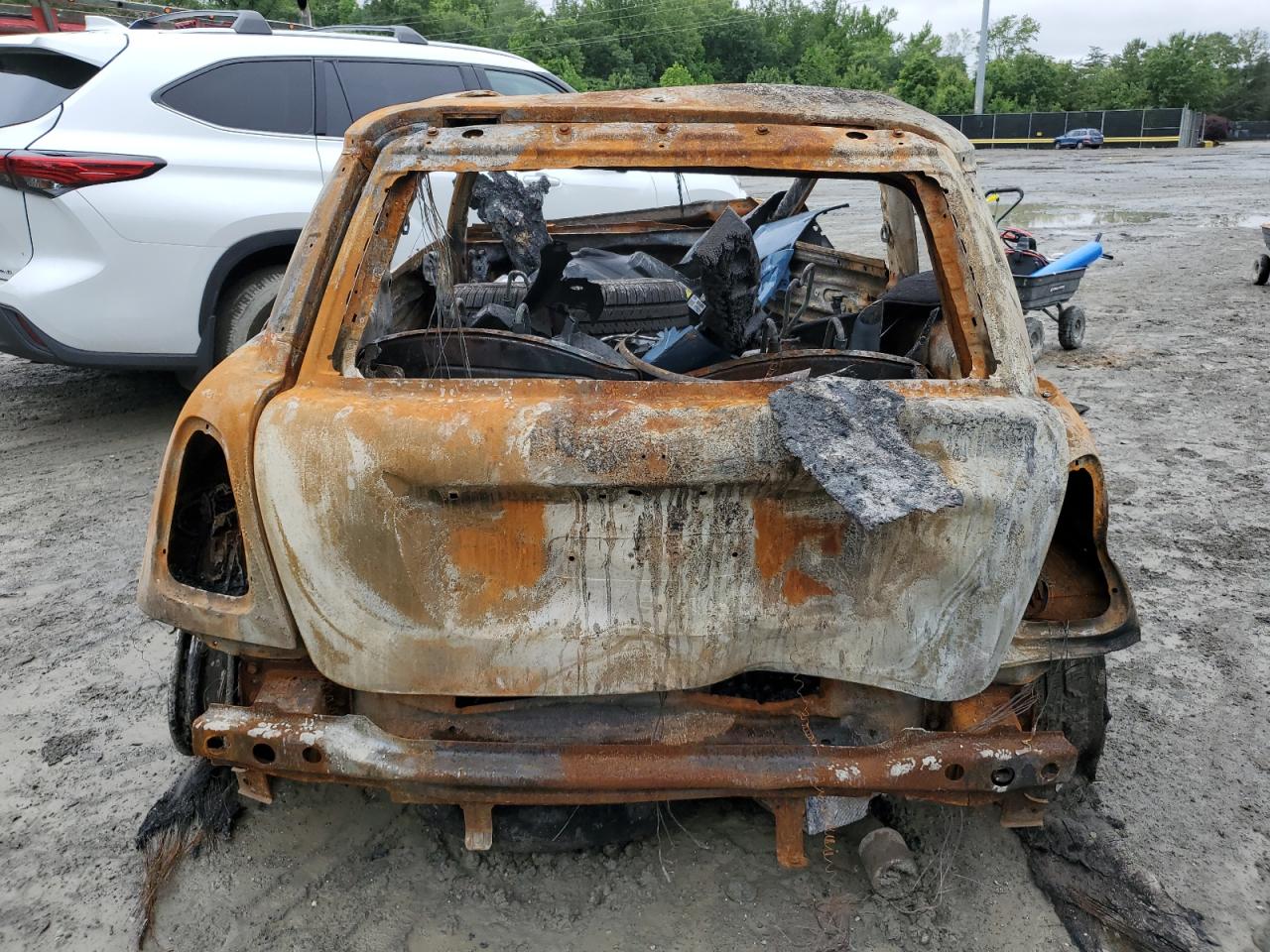 2011 Mini Cooper VIN: WMWSU3C57BTX97335 Lot: 58386635