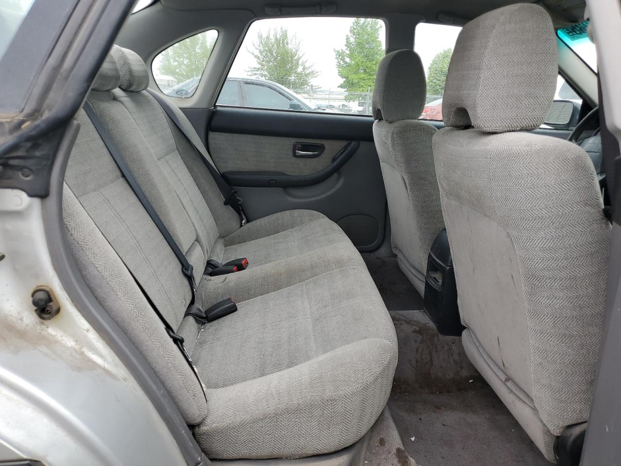 2002 Subaru Legacy L VIN: 4S3BE635727213302 Lot: 58575235