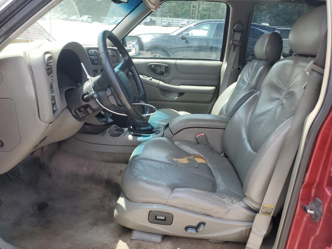1999 GMC Jimmy VIN: 1GKDT13W3X2508870 Lot: 56572425