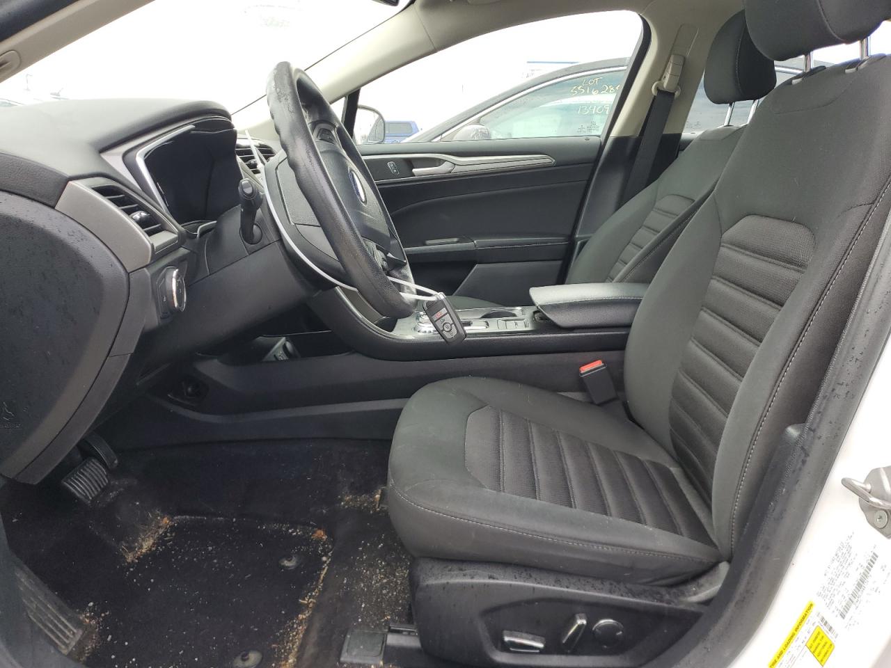 2019 Ford Fusion Se VIN: 3FA6P0LUXKR124774 Lot: 54034815