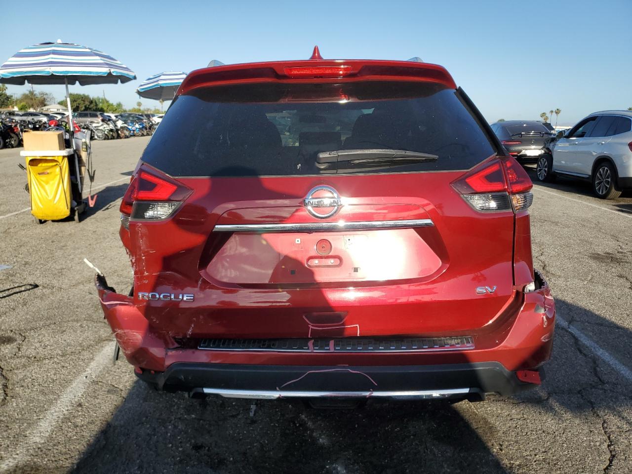 2018 Nissan Rogue S VIN: 5N1AT2MT1JC805190 Lot: 56818595