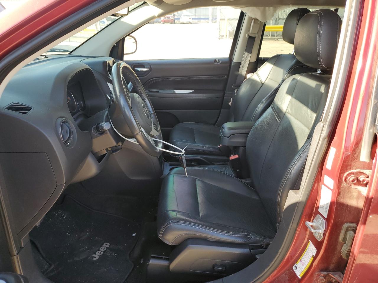 2016 Jeep Compass Latitude VIN: 1C4NJCEA9GD792769 Lot: 57148335
